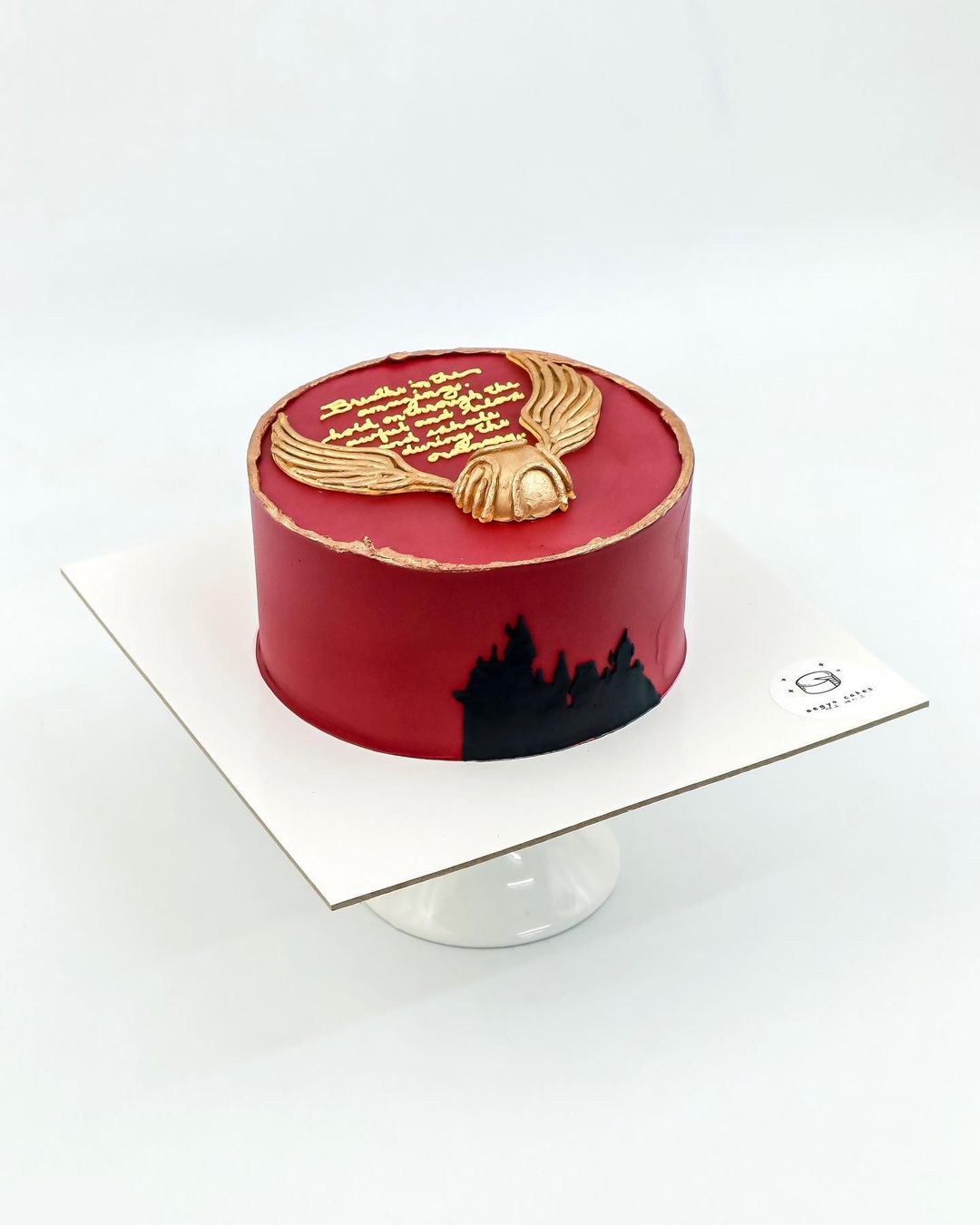 ~ Golden Snitch 💫 Aegyo Cake ~