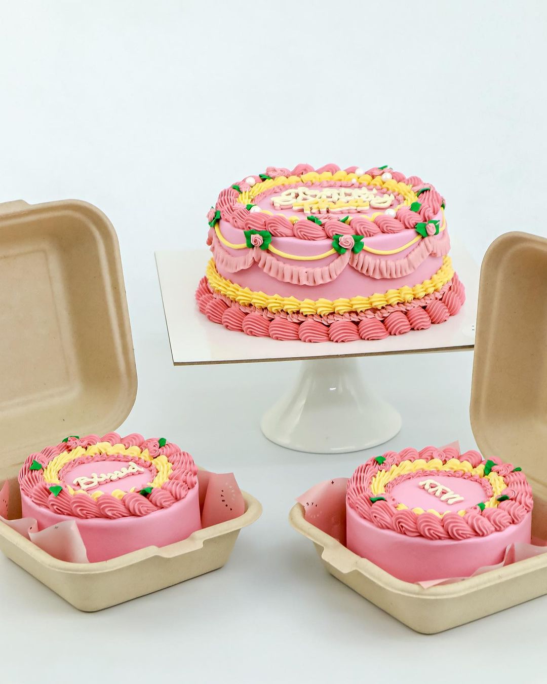 ~ Vintage Style Aegyo Cakes ~