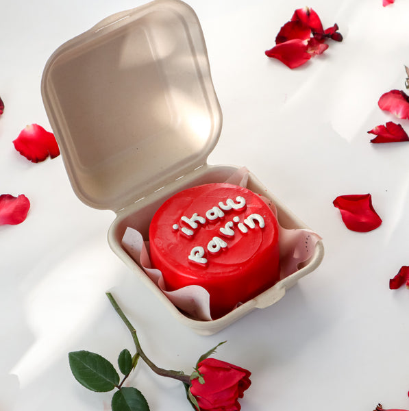 Lunchbox Valentine Love Note Aegyo Cake