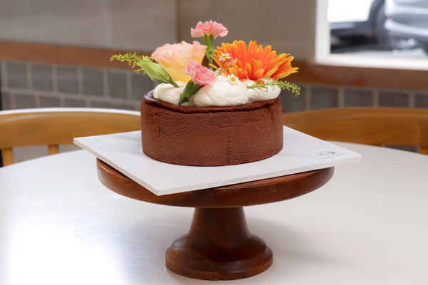 6" Dear Eomma Dark Chocolate Bonbon Burnt Basque Aegyo Cheesecake