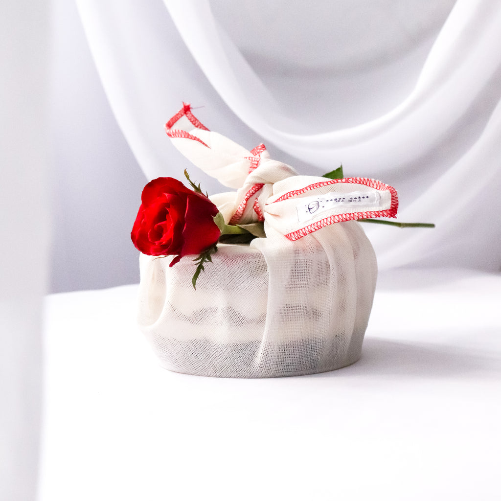 Mango Cloud Valentine Aegyo Cake