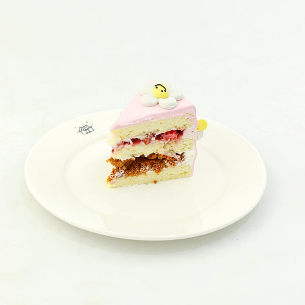 6" Daily Strawberry Biscoff Aegyo Cake (Original)