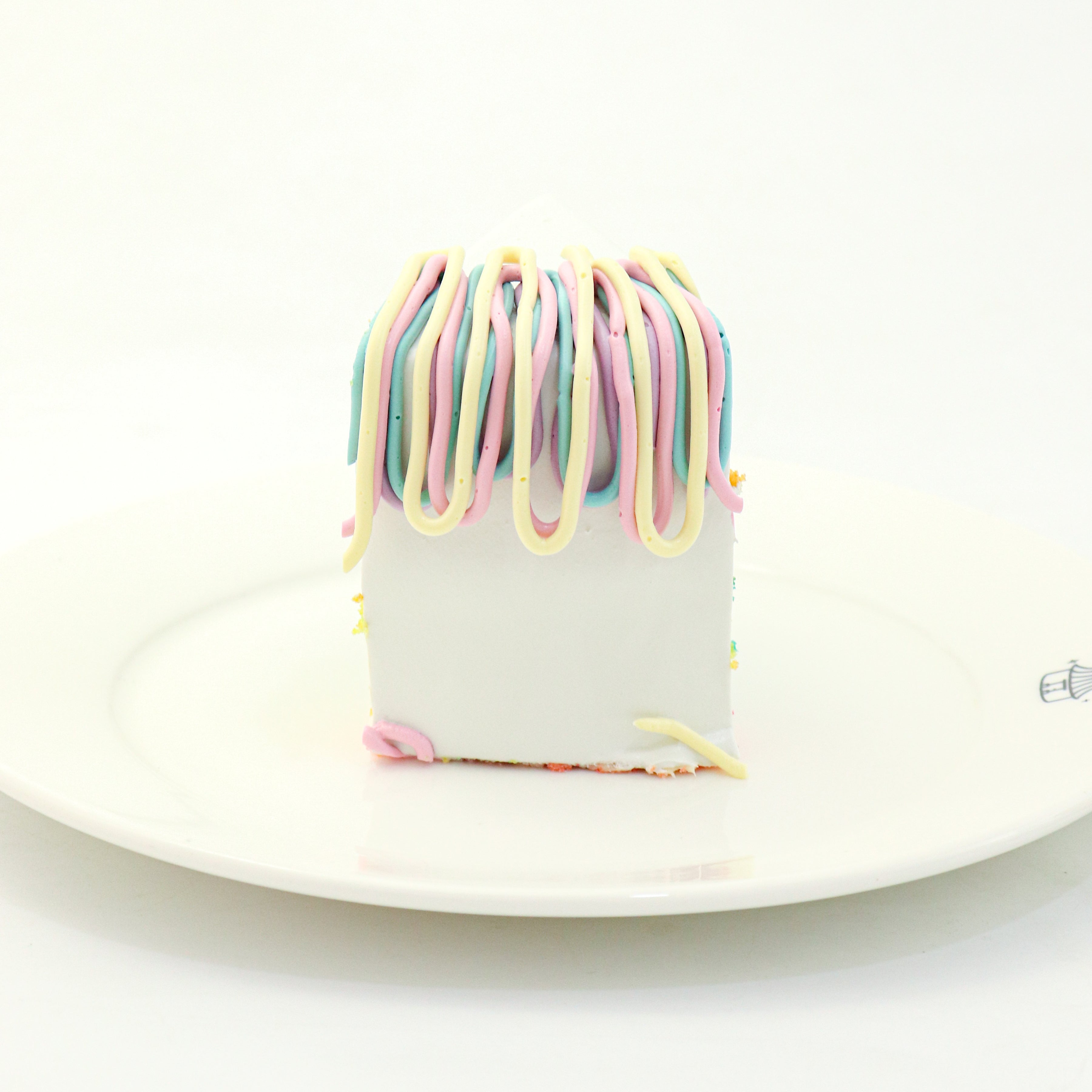 6" Daily Rainbow Velvet with Cream Cheese Frosting Aegyo Cake (Original)