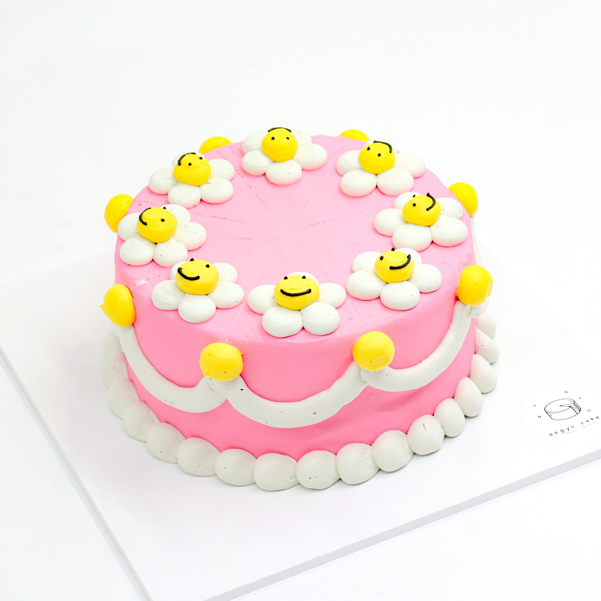 6" Daily Strawberry Biscoff Aegyo Cake (Original)