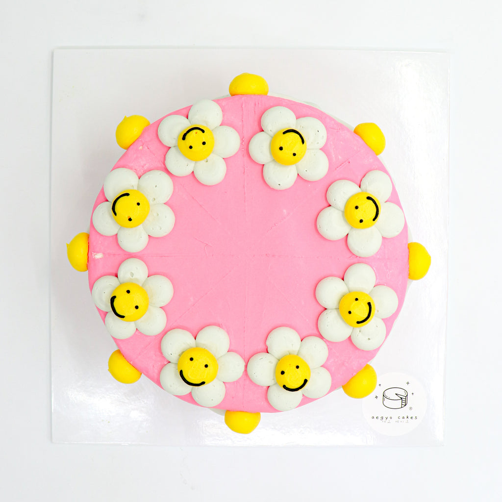 6" Daily Strawberry Biscoff Aegyo Cake (Original)