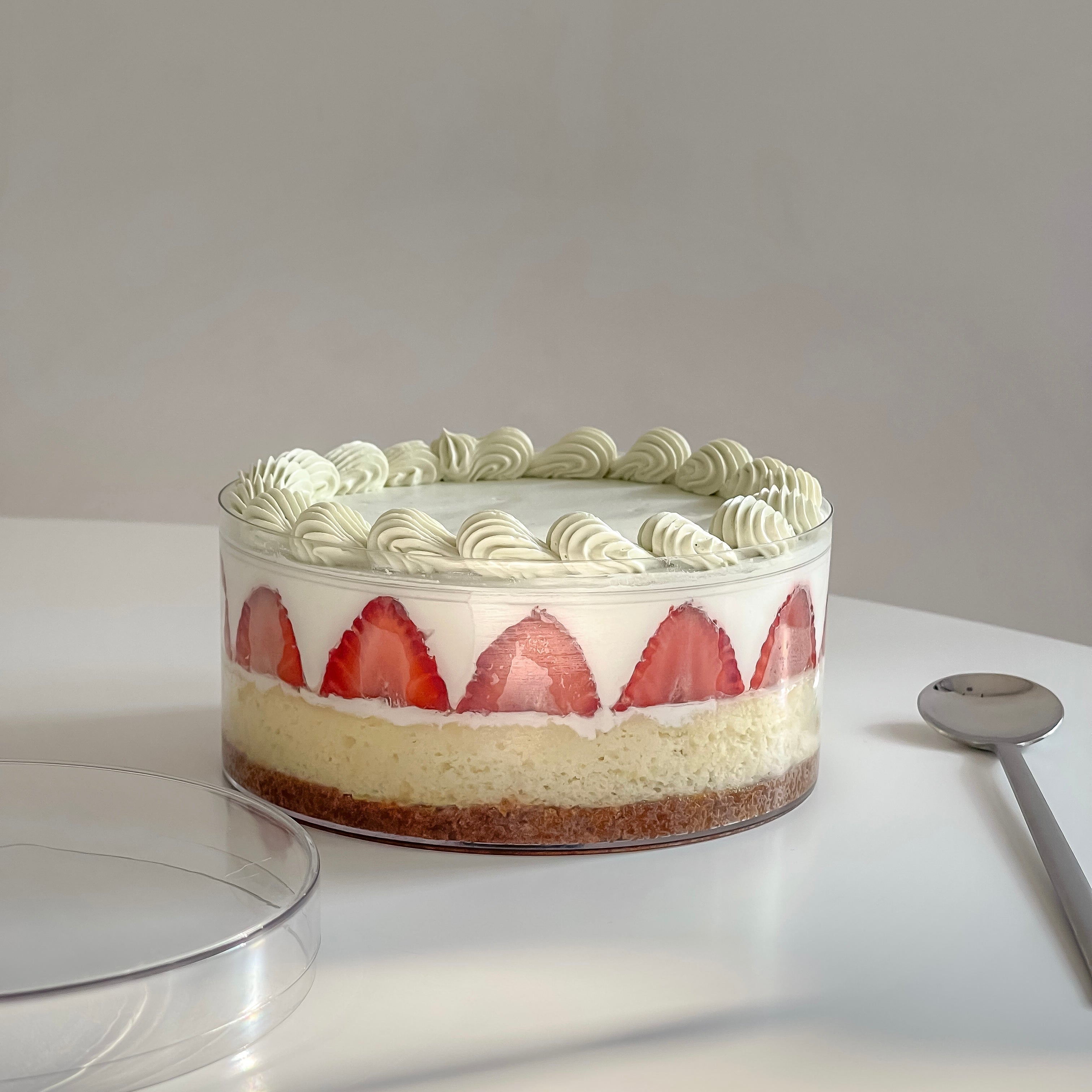 Strawberry Cloud Aegyo Cake