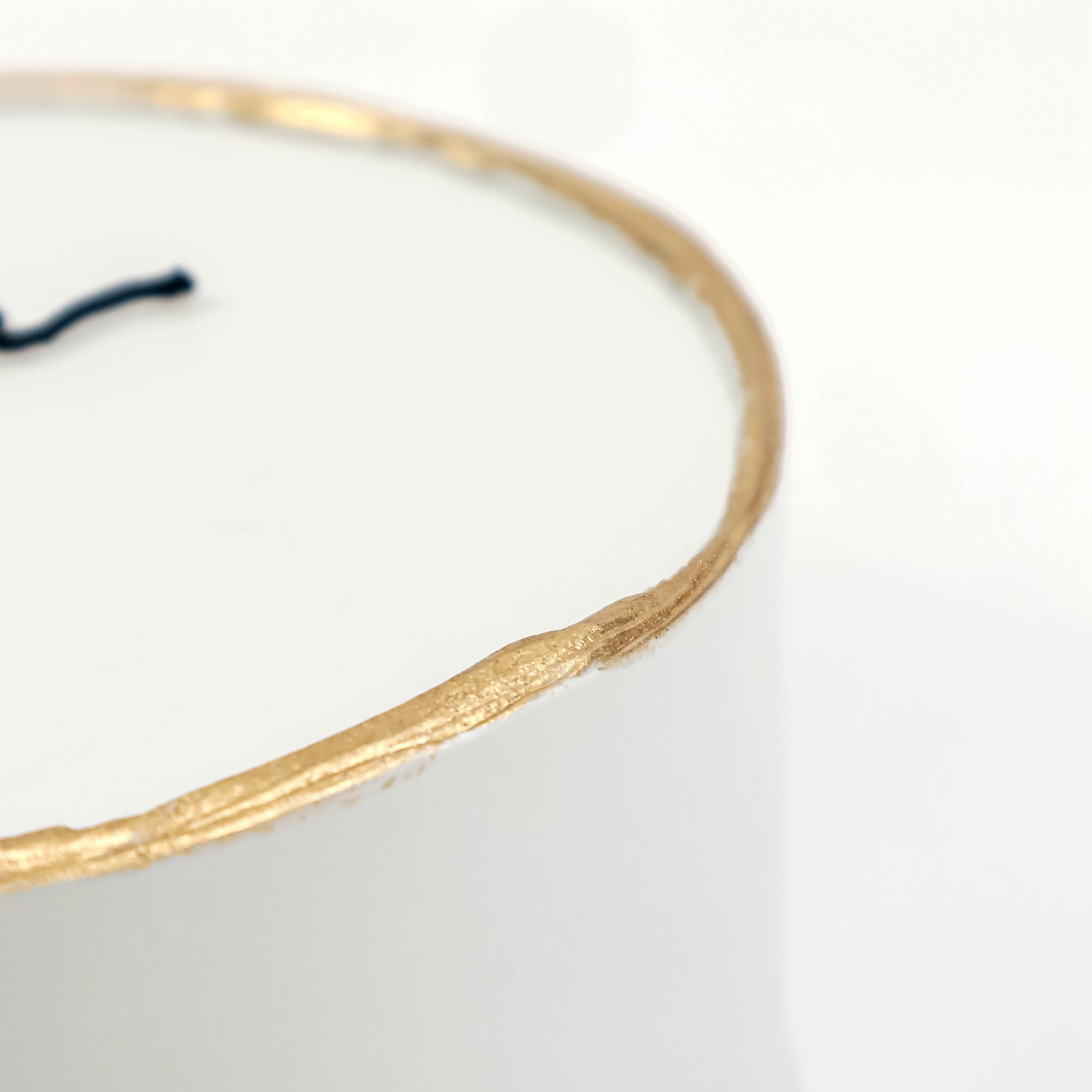 Gold-Rimmed Signature Aegyo Cake Slot Reservation