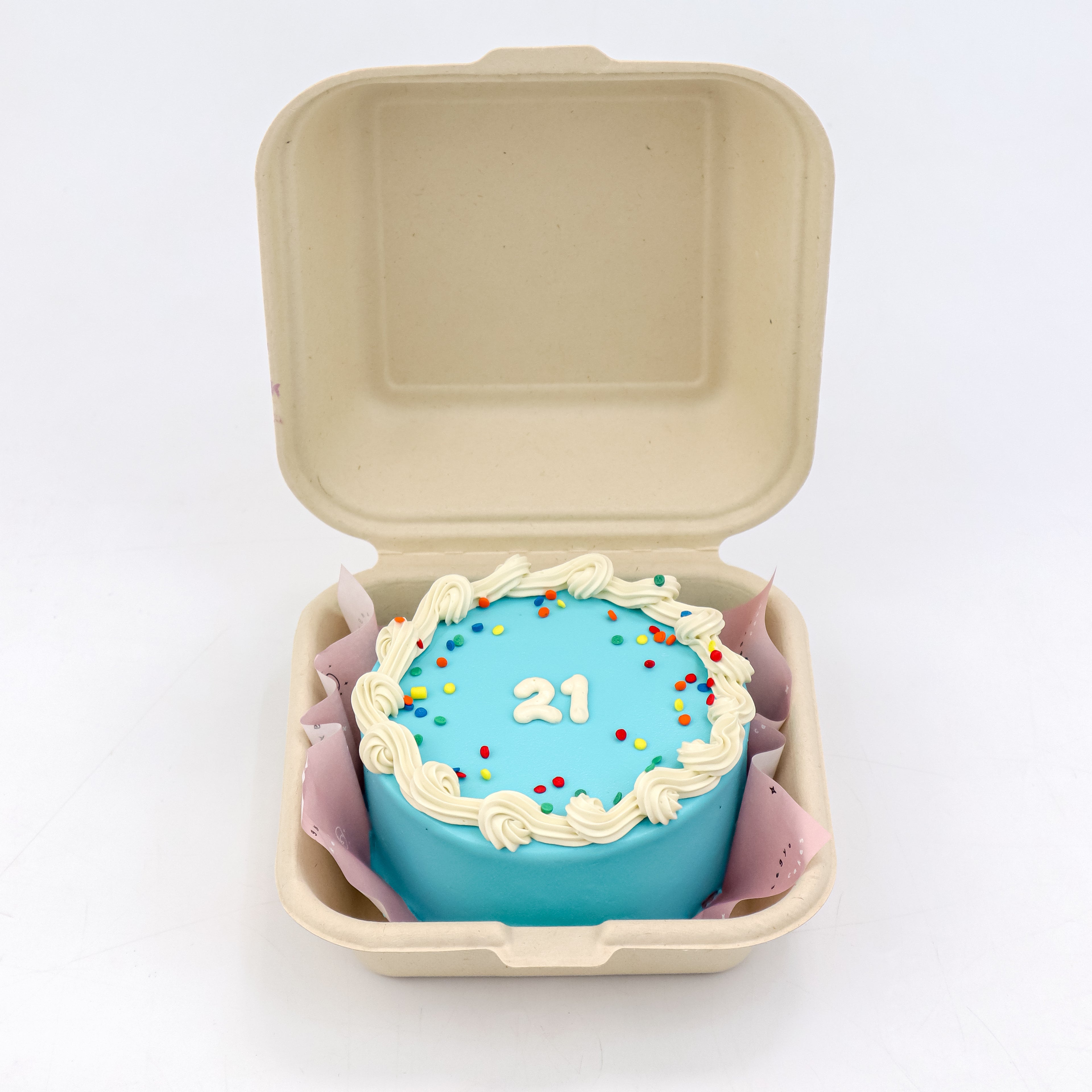Lunchbox Taylor Swift's All Too Well Signature Aegyo Cake