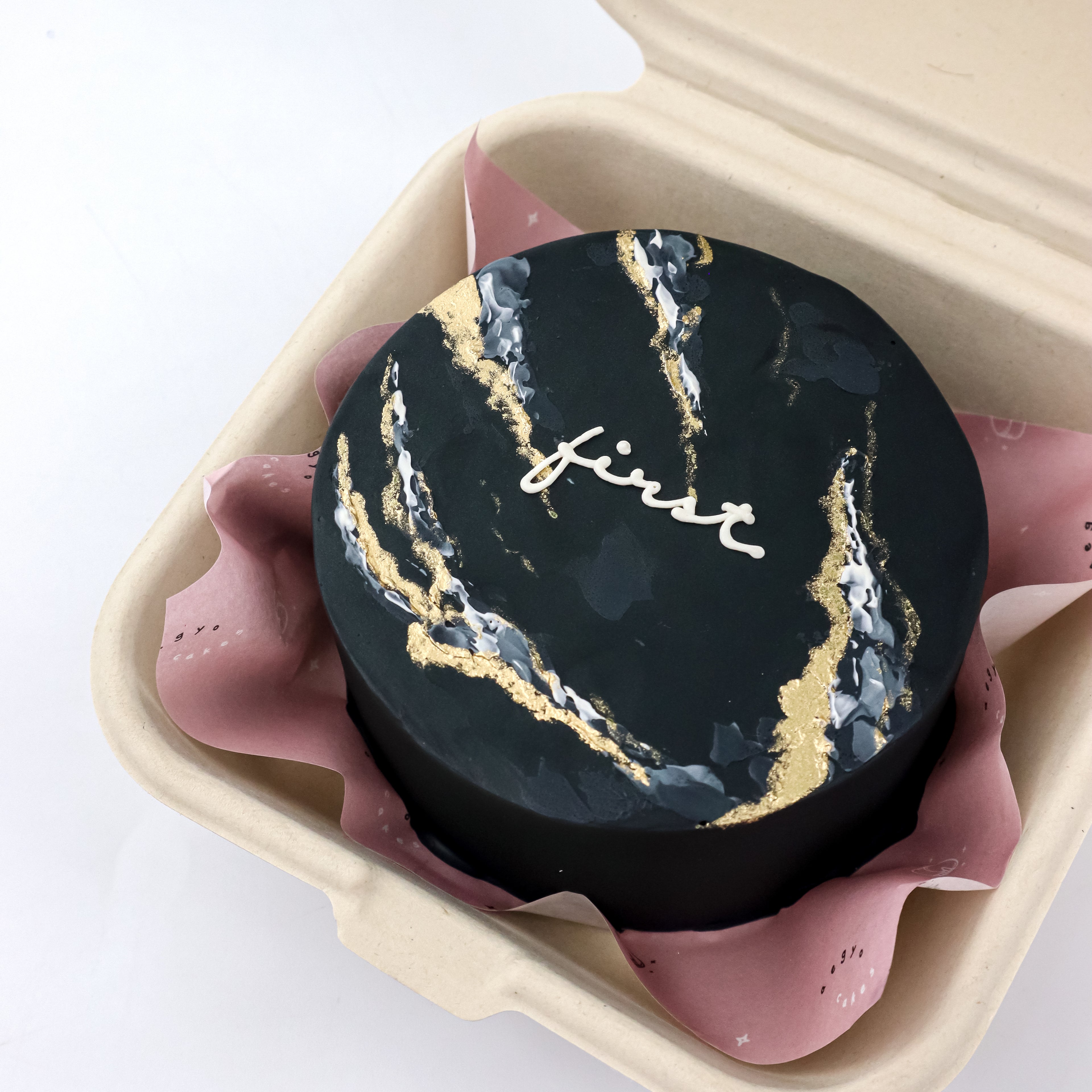 Lunchbox Marble Signature Aegyo Cake